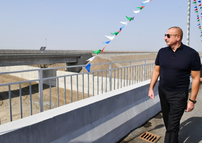 Prezident İlham Əliyev Bərdə-Ağdam avtomobil yolunda görülən işlərlə tanış olub<font color='red'> - YENİLƏNİB</font><font color=red> - FOTOLAR</font>