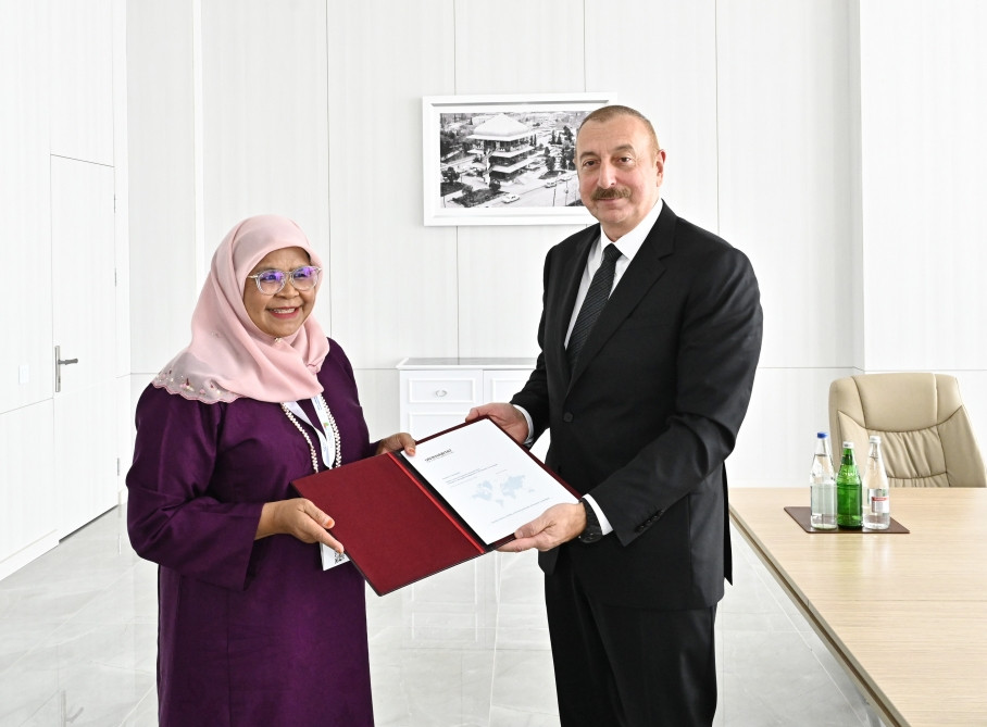 Prezident İlham Əliyev BMT-nin Məskunlaşma Proqramının icraçı direktorunu qəbul edib<font color='red'> - YENİLƏNİB</font><font color=red> - FOTOLAR</font>