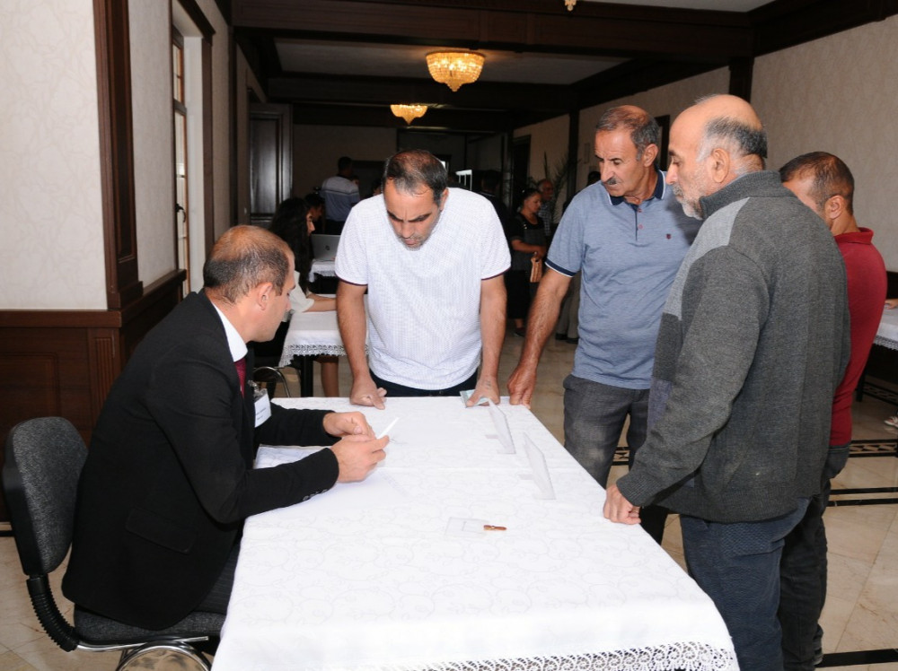 Kəngərlidə keçirilən əmək yarmarkasında 29 nəfər işlə təmin olunub <font color=red> - FOTOLAR</font>