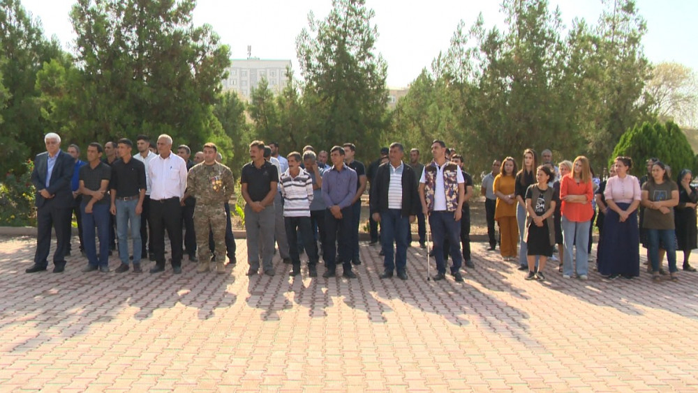 Muxtar respublikada daha 39 ailənin özünüməşğulluğu təmin olunub<font color=red> - FOTOLAR</font>