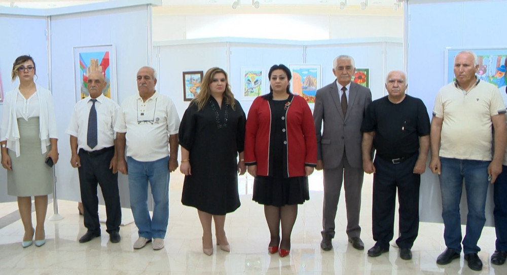 Bəhruz Kəngərli adına Sərgi Salonunda “Bizi qovuşduran rənglər” sərgisi  keçirilib<font color=red> - FOTOLAR</font>