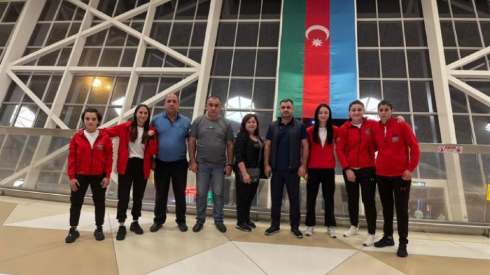 Boks üzrə Azərbaycan milli komandası Monteneqroya yollanıb<font color=red> - FOTOLAR</font>
