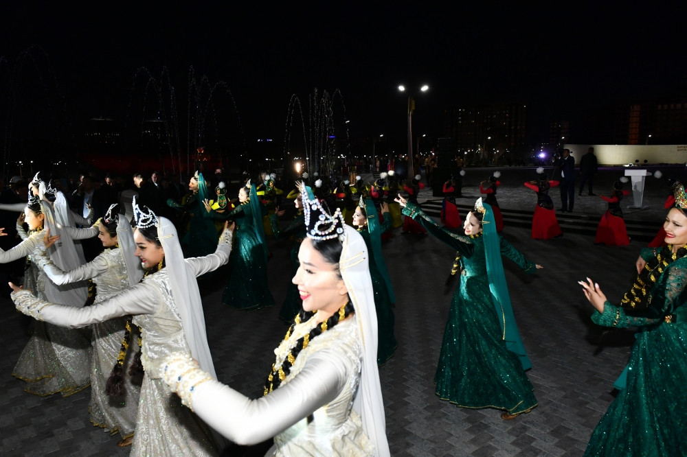 Bişkekdə Qırğızıstan-Azərbaycan Dostluq Parkı açılıb<font color='red'> - YENİLƏNİB</font><font color=red> - FOTOLAR</font>
