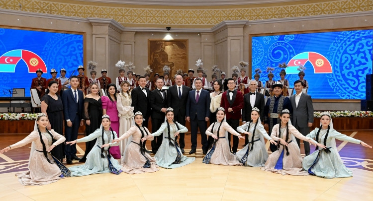 Qırğızıstan Prezidenti Sadır Japarovun adından Azərbaycan Prezidenti İlham Əliyevin şərəfinə rəsmi qəbul təşkil edilib<font color='red'> - YENİLƏNİB</font><font color=red> - FOTOLAR</font>