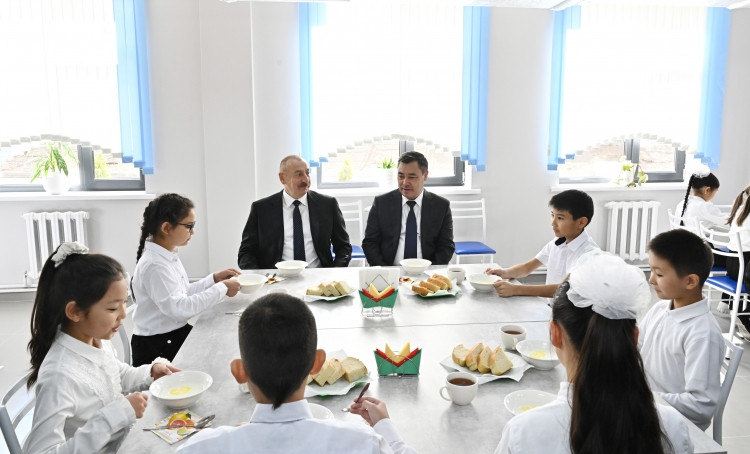 Bişkekdə Heydər Əliyev adına Məktəb-Gimnaziya təhsil-tərbiyə kompleksinin açılışı olub<font color='red'> - YENİLƏNİB</font><font color=red> - FOTOLAR</font>