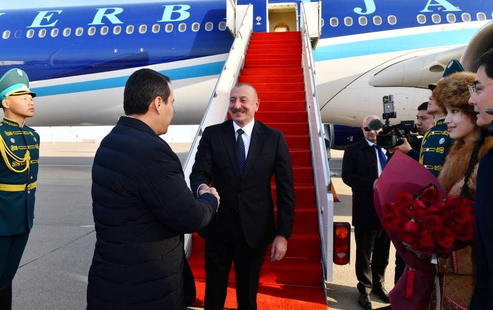 Azərbaycan Prezidenti İlham Əliyev Qazaxıstana işgüzar səfərə gedib<font color=red> - FOTOLAR</font>