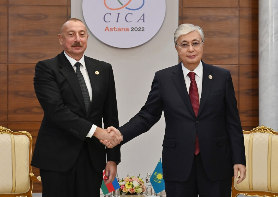 Astanada Azərbaycan Prezidenti İlham Əliyevin Qazaxıstan Prezidenti Kasım-Jomart Tokayev ilə görüşü olub<font color='red'> - YENİLƏNİB</font><font color=red> - FOTOLAR</font>