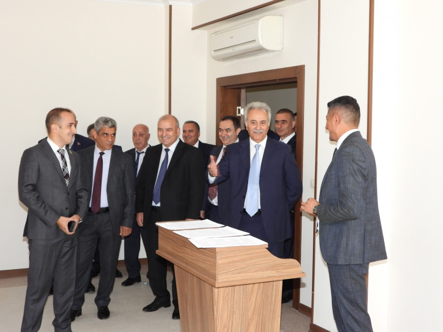“Naxçıvan” Universitetində respublika konfransı keçirilib<font color=red> - FOTOLAR</font>