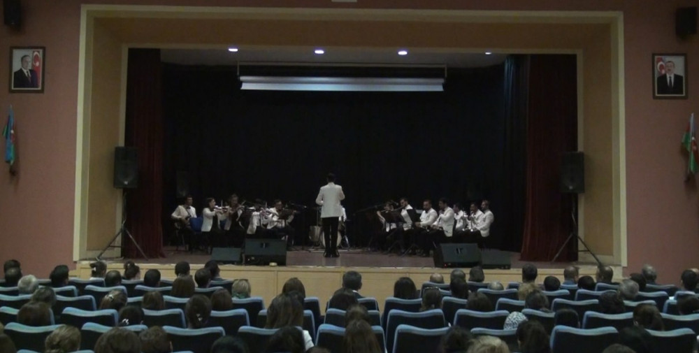 Naxçıvan Dövlət Filarmoniyasının kollektivi Ordubadda konsert proqramı təqdim edib<font color=red> - FOTOLAR</font>