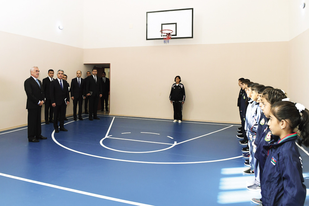 Naxçıvan şəhər 2 nömrəli tam orta məktəb yenidən qurulub<font color=red> - FOTOLAR</font>