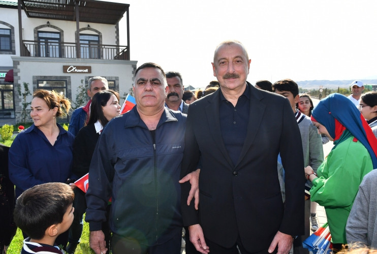 Prezident İlham Əliyev və birinci xanım Mehriban Əliyeva Zəngilanın Ağalı kəndində sakinlərlə görüşüblər<font color='red'> - YENİLƏNİB</font><font color=red> - FOTOLAR</font>