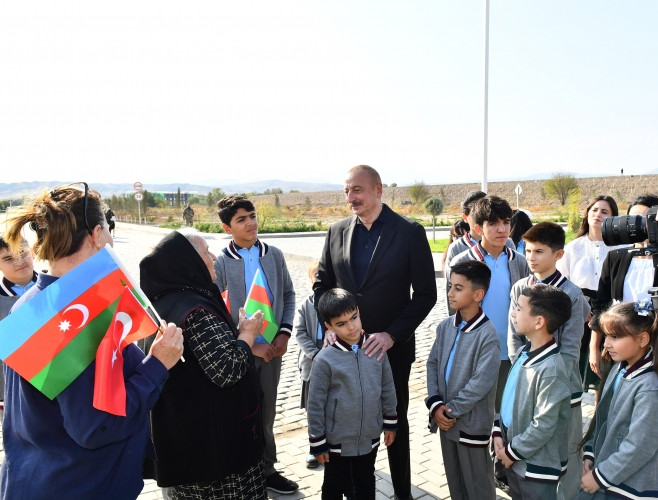 Prezident İlham Əliyev və birinci xanım Mehriban Əliyeva Zəngilanın Ağalı kəndində sakinlərlə görüşüblər<font color='red'> - YENİLƏNİB</font><font color=red> - FOTOLAR</font>