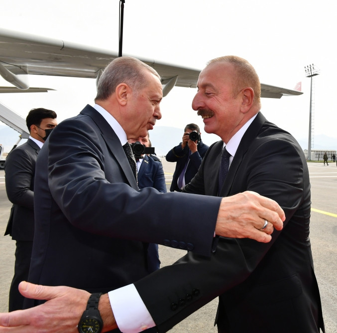 Türkiyə Prezidenti Rəcəb Tayyib Ərdoğan Azərbaycana rəsmi səfərə gəlib<font color='red'> - YENİLƏNİB</font><font color=red> - FOTOLAR</font>