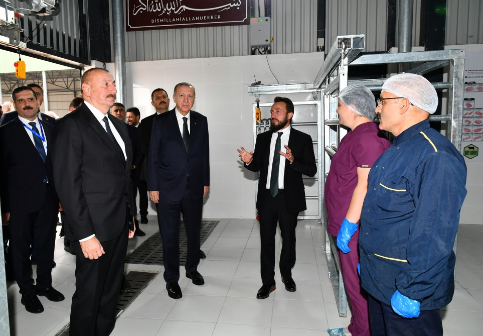 Azərbaycan və Türkiyə prezidentləri Zəngilanda “Dost Aqropark” ağıllı kənd təsərrüfatı kompleksinin birinci mərhələsinin açılışında iştirak ediblər<font color='red'> - YENİLƏNİB</font><font color=red> - FOTOLAR</font>