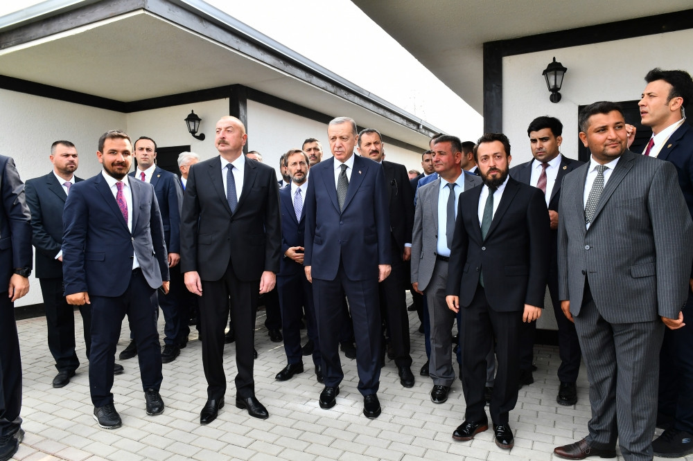 Azərbaycan və Türkiyə prezidentləri Zəngilanda “Dost Aqropark” ağıllı kənd təsərrüfatı kompleksinin birinci mərhələsinin açılışında iştirak ediblər<font color='red'> - YENİLƏNİB</font><font color=red> - FOTOLAR</font>