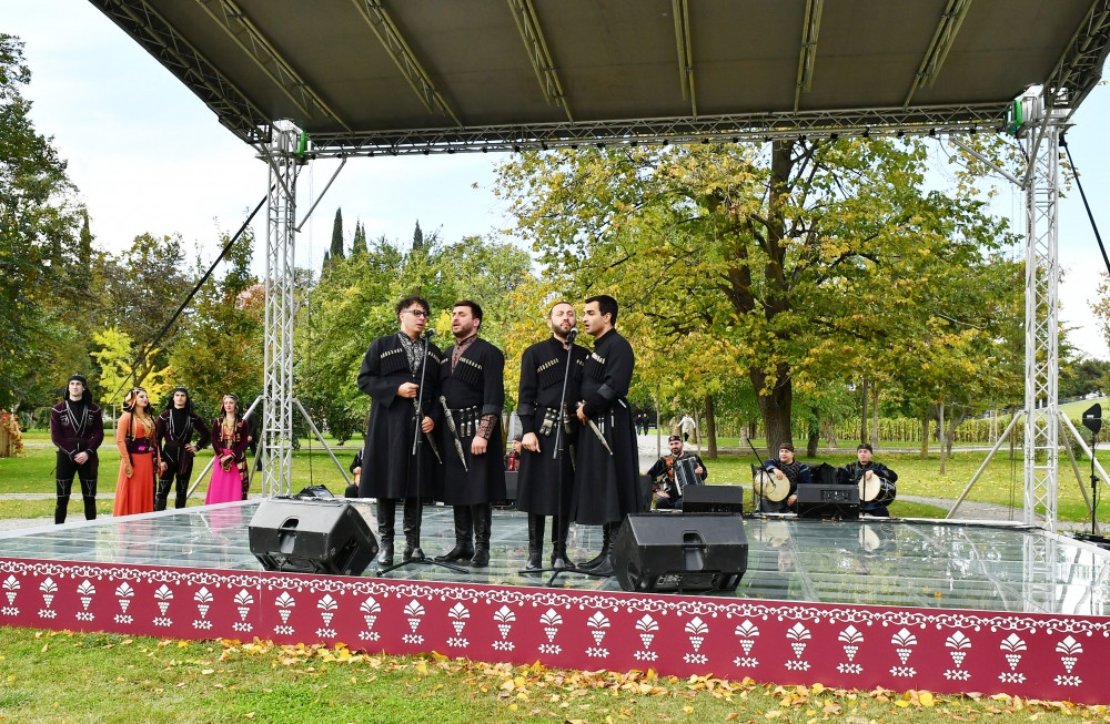 Gürcüstanın Mçxeti rayonundakı Muxrani sarayında mədəni proqram təqdim edilib<font color='red'> - YENİLƏNİB</font><font color=red> - FOTOLAR</font>