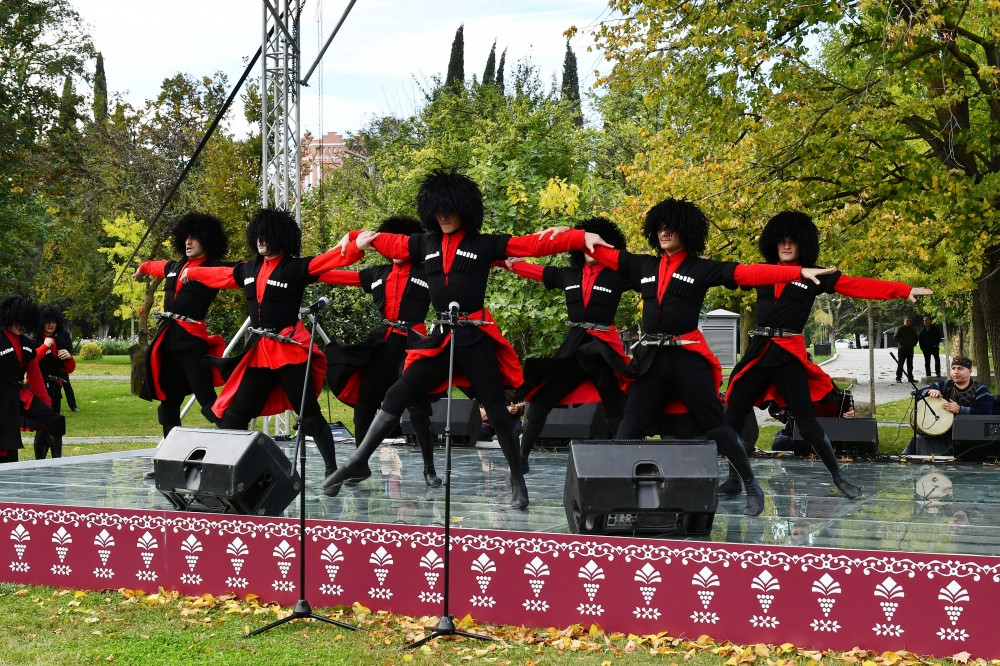 Gürcüstanın Mçxeti rayonundakı Muxrani sarayında mədəni proqram təqdim edilib<font color='red'> - YENİLƏNİB</font><font color=red> - FOTOLAR</font>