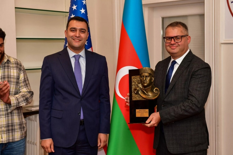 Vaşinqtonda Hüseyn Cavidin xatirə barelyefinin açılışı olub<font color=red> - FOTOLAR</font>