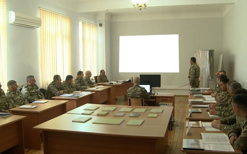 Azərbaycan hərbçilərinin komanda-qərargah təlimi keçirilir<font color=red> - FOTOLAR</font>