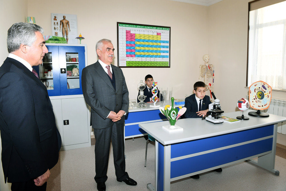 Pəzməri kənd ümumi orta məktəbi istifadəyə verilib<font color=red> - FOTOLAR</font>