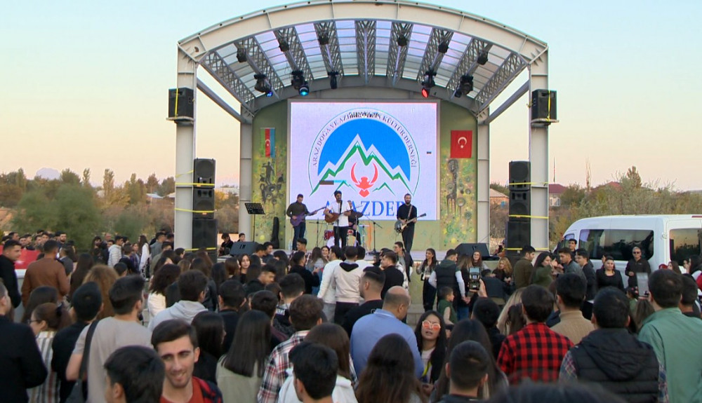 Naxçıvan şəhərində Türkiyənin Cümhuriyyət bayramına özəl konsert proqramı təşkil edilib<font color=red> - FOTOLAR</font>