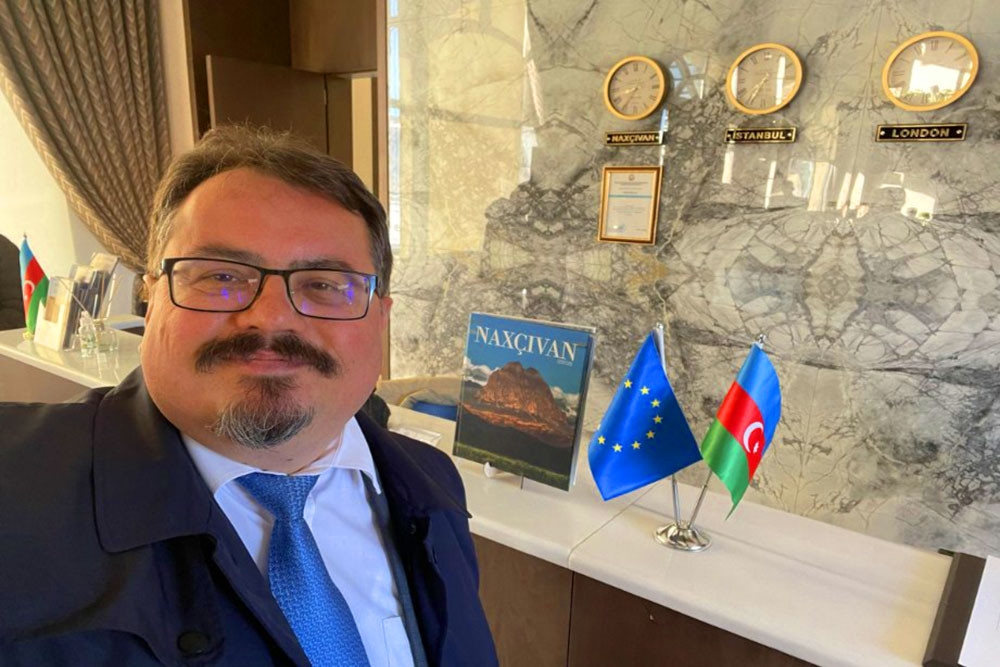 "Gözəl Naxçıvana səfər": Aİ səfirləri  Naxçıvandadır<font color=red> - FOTOLAR</font>