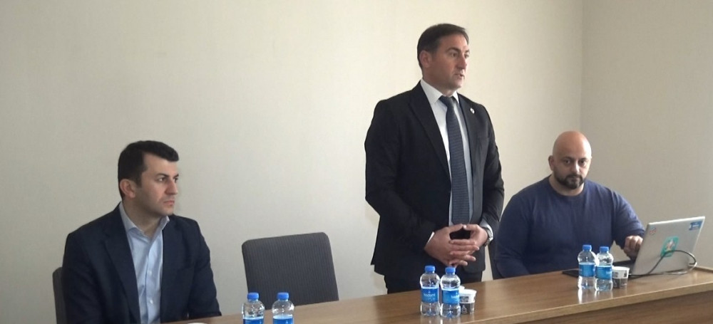 Futbolun inkişafı məqsədilə seminarlar davam etdirilir<font color=red> - FOTOLAR</font>