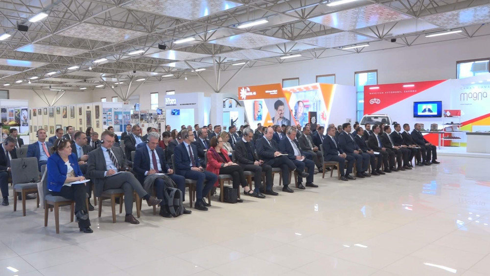 Naxçıvan Biznes Mərkəzində Azərbaycanda fəaliyyət göstərən Avropa İttifaqının nümayəndə heyəti ilə  görüş keçirilib<font color=red> - FOTOLAR</font>