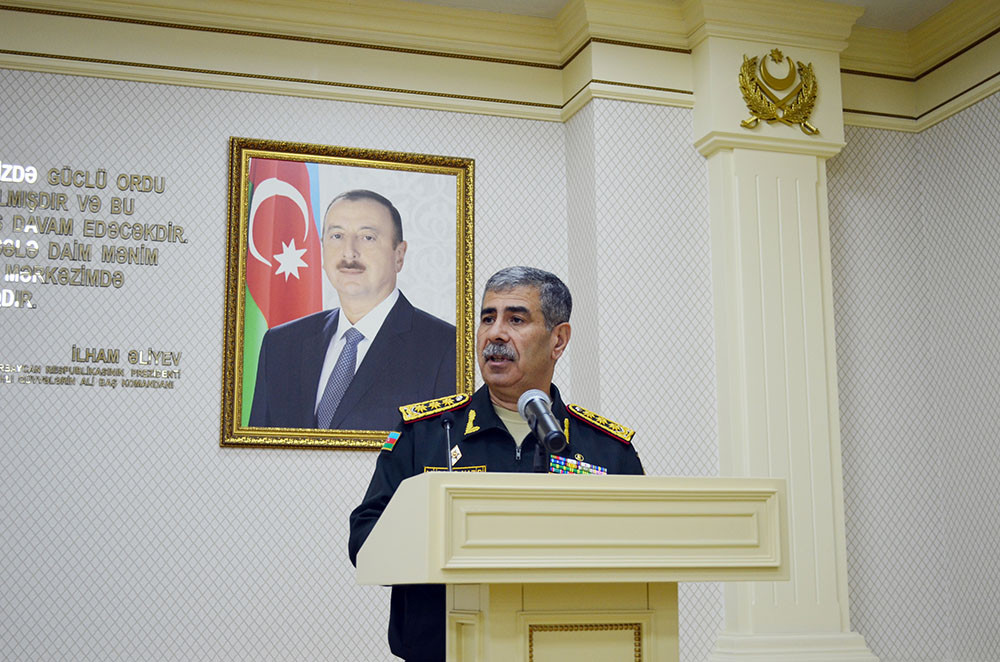 Müdafiə Nazirliyində xidməti müşavirə keçirilib<font color=red> - FOTOLAR</font>