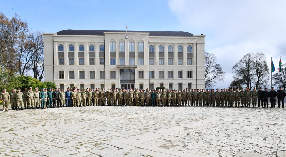 Prezident İlham Əliyev Zəfər Günü münasibətilə Şuşada təşkil olunan tədbirdə iştirak edib<font color='red'> - YENİLƏNİB</font><font color=red> - FOTOLAR</font>