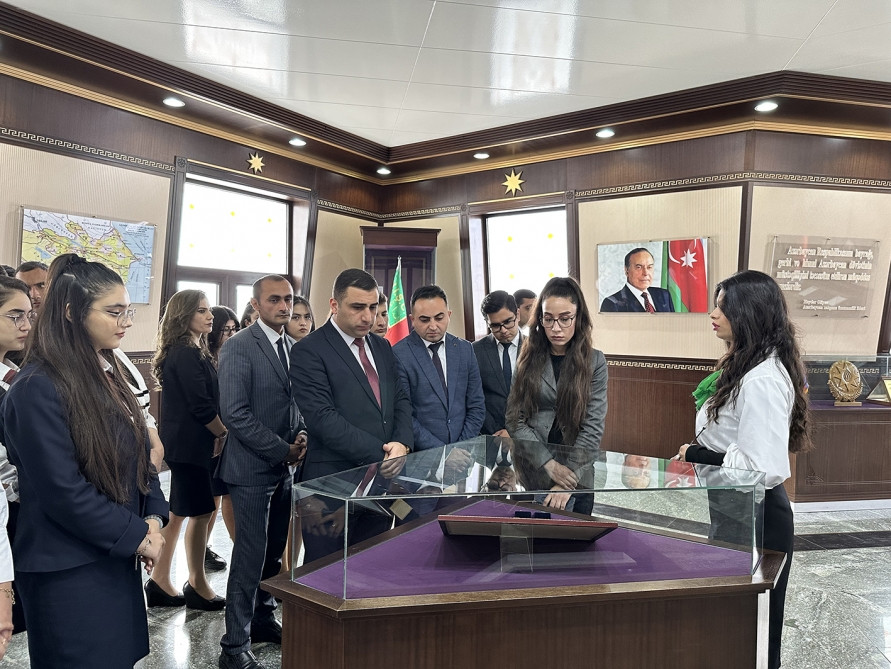 “Naxçıvan xanlığının bayraqları” mövzusunda tədbir keçirilib<font color=red> - FOTOLAR</font>