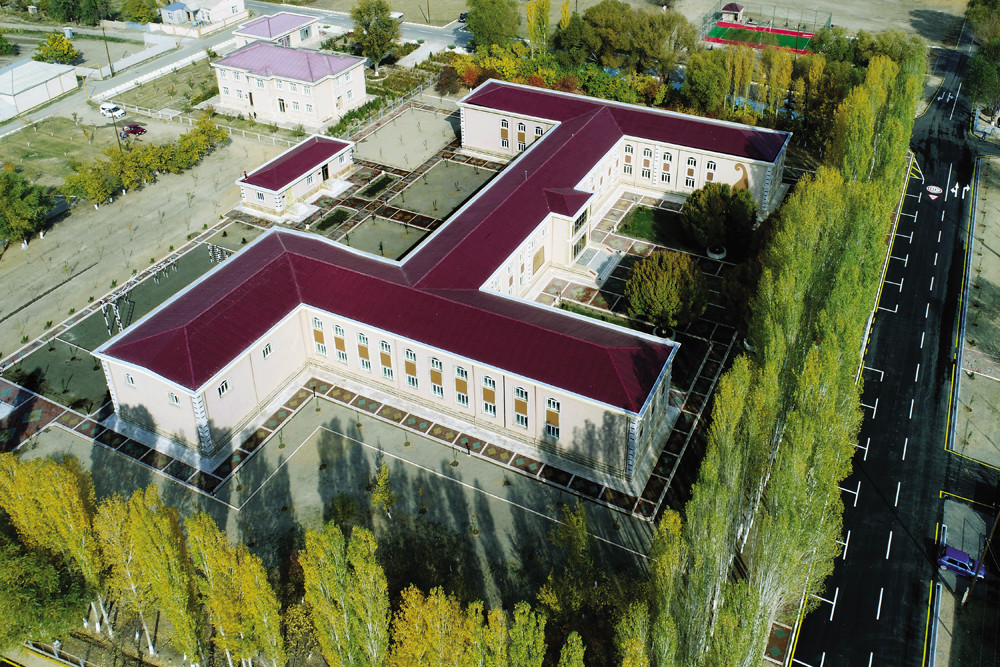 Şərur rayonunun Alışar kəndi müasir görkəmə qovuşub<font color=red> - FOTOLAR</font>