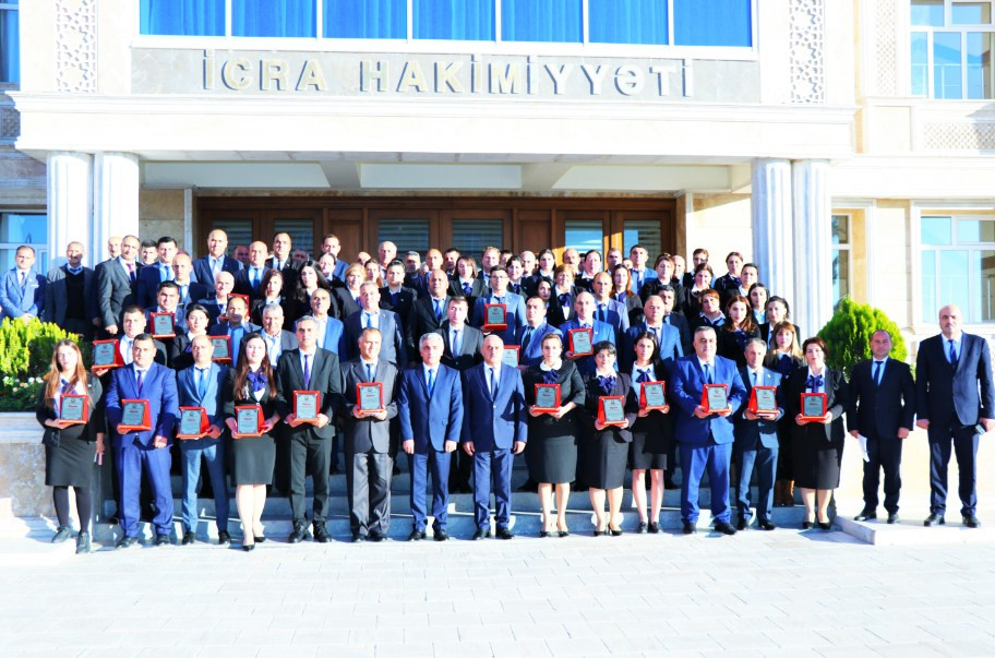 Ordubad rayonunda bir sıra məktəblər mükafatlandırılıb<font color=red> - FOTOLAR</font>