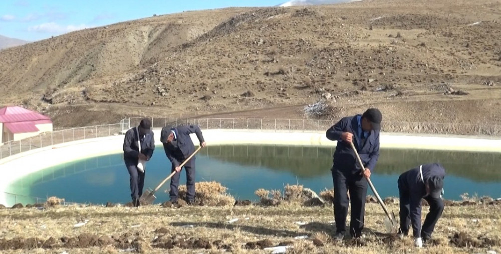 Ağbulaq Xizək Mərkəzinin ətrafında yaşıllıq sahələri artırılır<font color=red> - FOTOLAR</font>