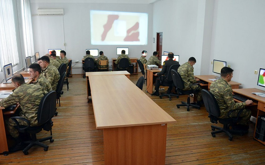 Azərbaycan Ordusunun hərbi hissələrinin komanda-qərargah təlimləri keçirilir<font color=red> - FOTOLAR</font>