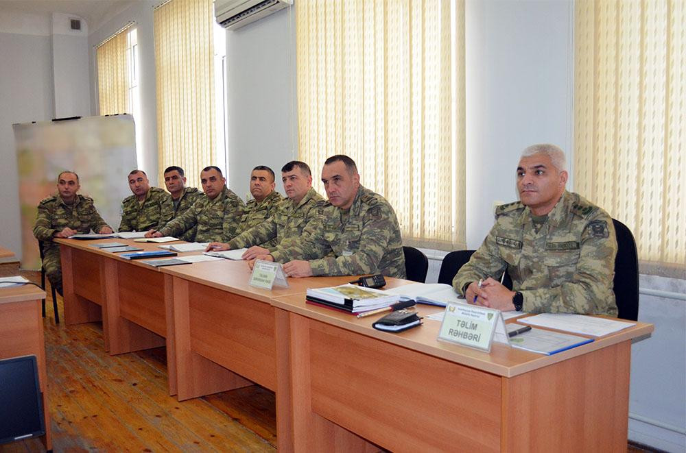 Azərbaycan Ordusunun hərbi hissələrinin komanda-qərargah təlimləri keçirilir<font color=red> - FOTOLAR</font>