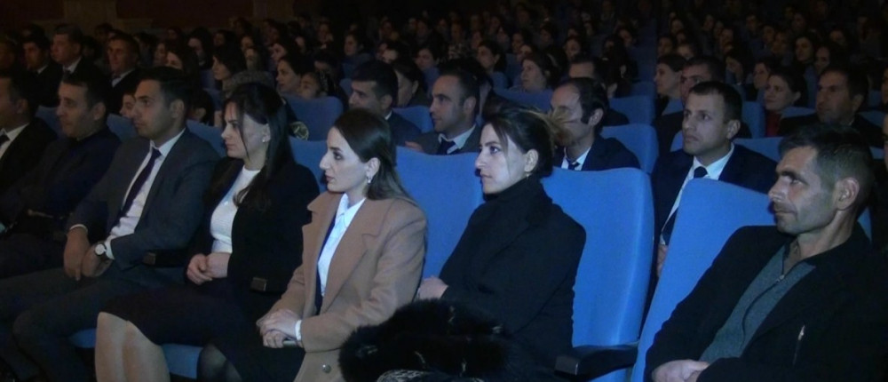 “Topal Teymur” tamaşası Ordubadda təqdim olunub<font color=red> - FOTOLAR</font>