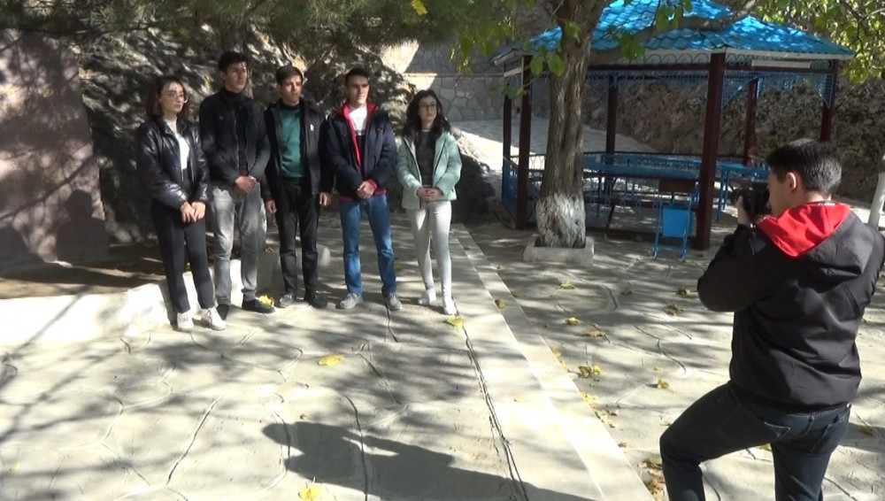 Turizm könüllüləri “Əshabi-Kəhf”i ziyarət ediblər<font color=red> - FOTOLAR</font>