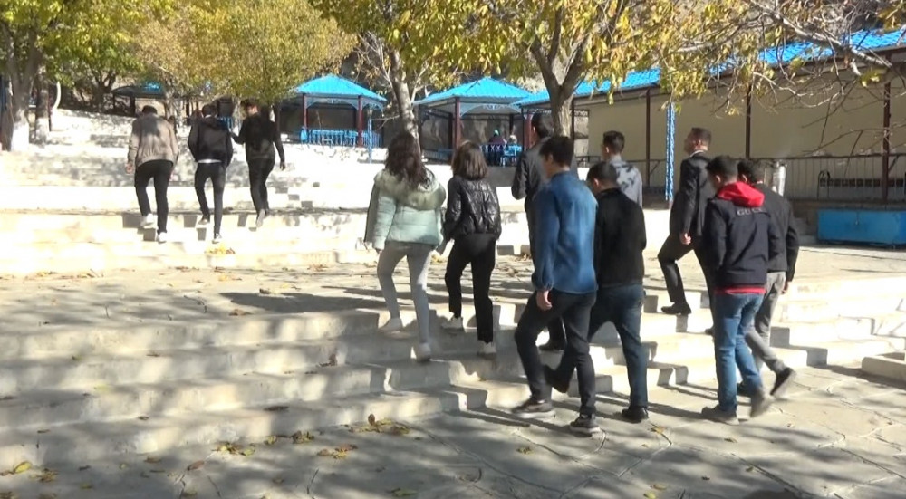 Turizm könüllüləri “Əshabi-Kəhf”i ziyarət ediblər<font color=red> - FOTOLAR</font>