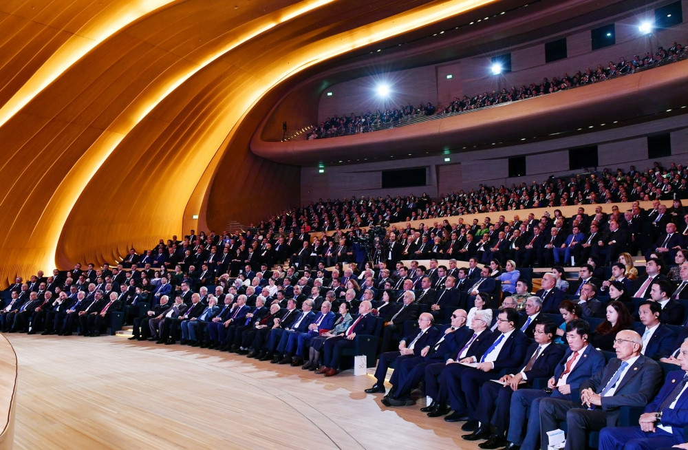 Yeni Azərbaycan Partiyasının 30 illiyi münasibətilə tədbir keçirilir, Prezident İlham Əliyev tədbirdə çıxış edib<font color='red'> - YENİLƏNİB</font><font color=red> - FOTOLAR</font>