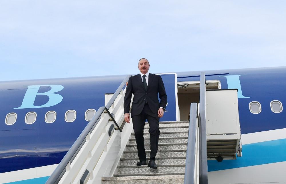 Azərbaycan Prezidenti İlham Əliyev Serbiyaya rəsmi səfərə gedib<font color=red> - FOTOLAR</font>