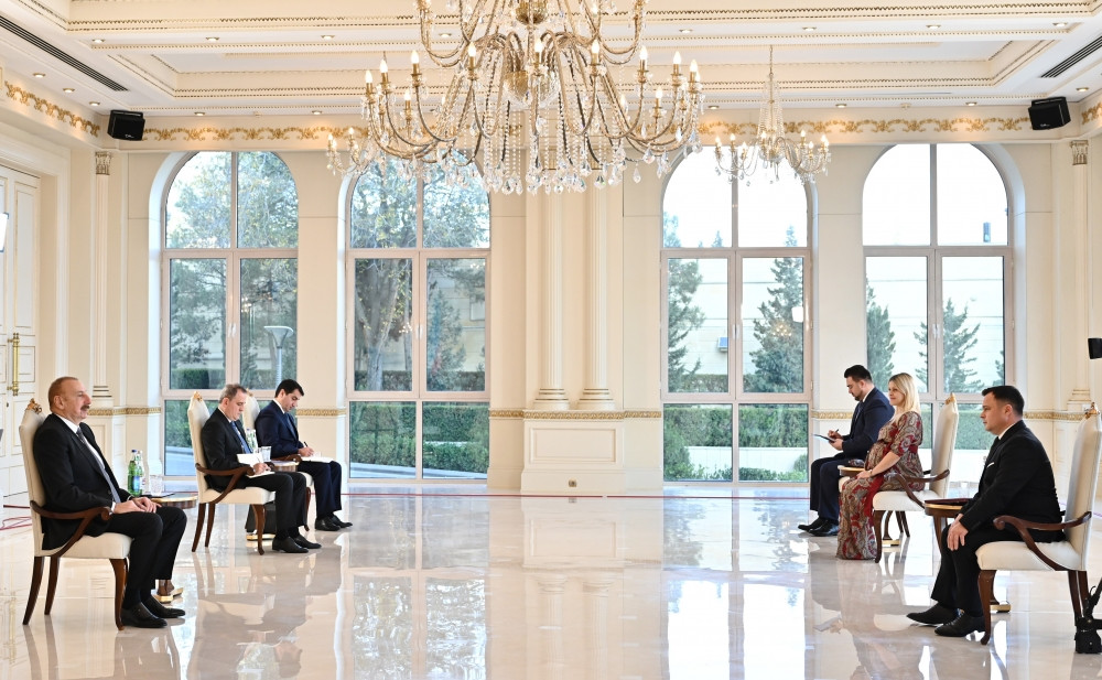 Prezident İlham Əliyev Moldovanın Azərbaycanda yeni təyin olunan səfirinin etimadnaməsini qəbul edib<font color='red'> - YENİLƏNİB</font><font color=red> - FOTOLAR</font>