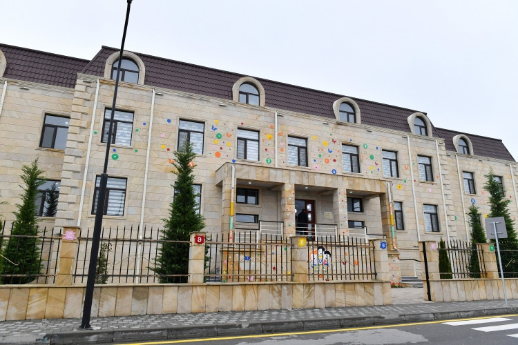 Heydər Əliyev Fondunun təşəbbüsü ilə Oğuzda inşa edilmiş körpələr evi-uşaq bağçası istifadəyə verilib<font color='red'> - YENİLƏNİB</font><font color=red> - FOTOLAR</font>