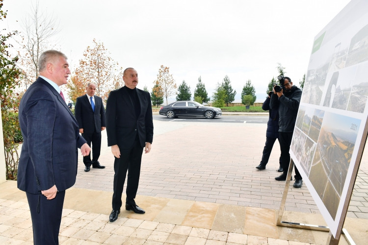 Prezident İlham Əliyev “Şəki-Oğuz” Aqroparkında yaradılan şəraitlə tanış olub<font color=red> - FOTOLAR</font>