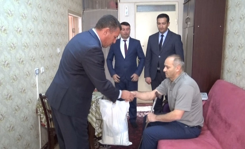 Məhdud fiziki imkanlı şəxslərə sovqatlar verilib<font color=red> - FOTOLAR</font>