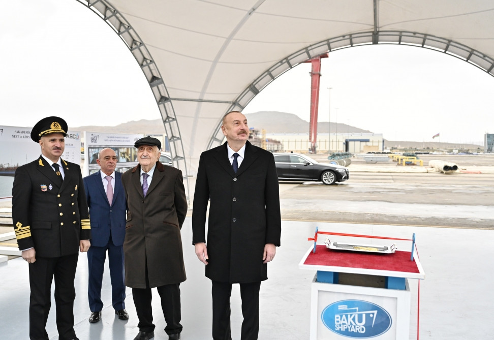 Prezident İlham Əliyev “Akademik Xoşbəxt Yusifzadə” tankerinin istismara verilməsi mərasimində iştirak edib<font color='red'> - YENİLƏNİB</font><font color=red> - FOTOLAR</font>