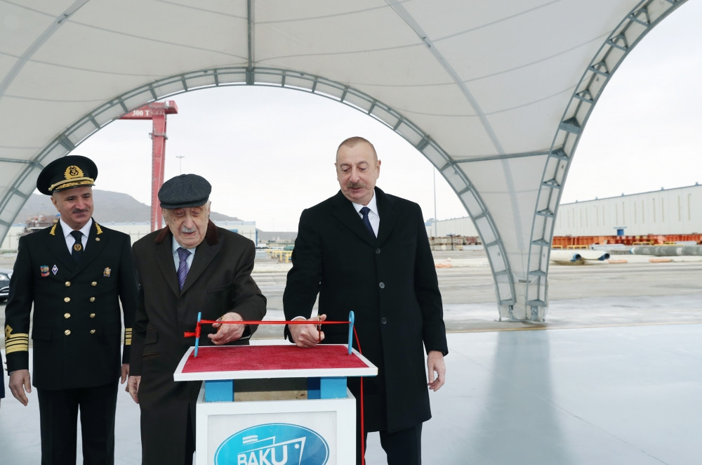 Prezident İlham Əliyev “Akademik Xoşbəxt Yusifzadə” tankerinin istismara verilməsi mərasimində iştirak edib<font color='red'> - YENİLƏNİB</font><font color=red> - FOTOLAR</font>