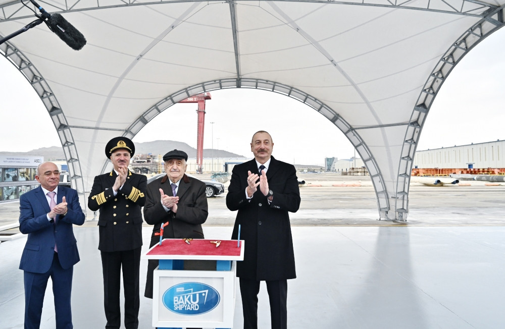 Prezident İlham Əliyev “Akademik Xoşbəxt Yusifzadə” tankerinin istismara verilməsi mərasimində iştirak edib<font color='red'> - YENİLƏNİB</font><font color=red> - FOTOLAR</font>