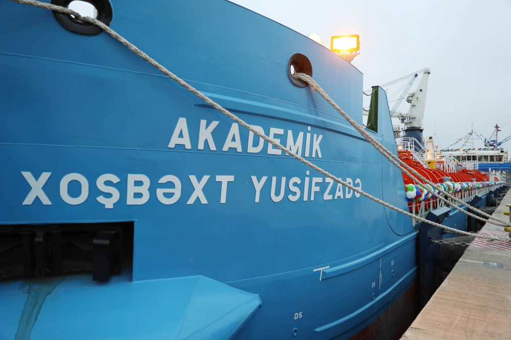 Prezident İlham Əliyev “Akademik Xoşbəxt Yusifzadə” tankerinin istismara verilməsi mərasimində iştirak edib<font color='red'> - YENİLƏNİB</font><font color=red> - FOTOLAR</font>