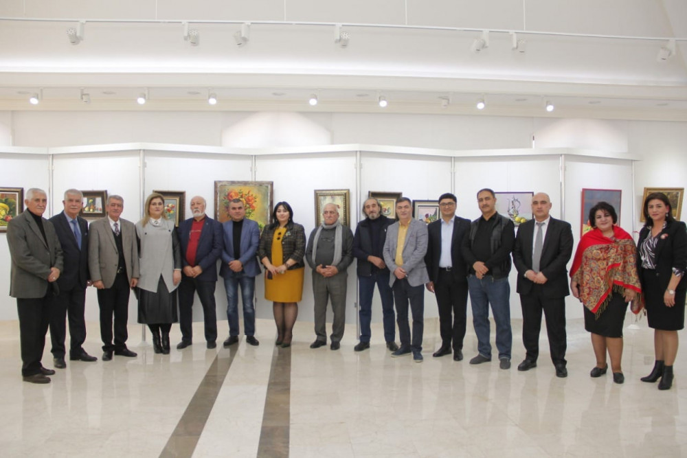 “Hər anda gözəllik” adlı sərgidə istedadlı rəssam Şahin Rəsulzadənin 90-a yaxın əsəri sərgiyə çıxarılıb<font color=red> - FOTOLAR</font>